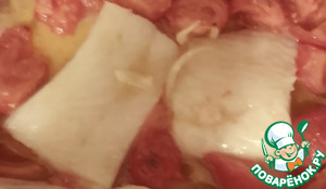 Жареная треска с самбалом из помидоров