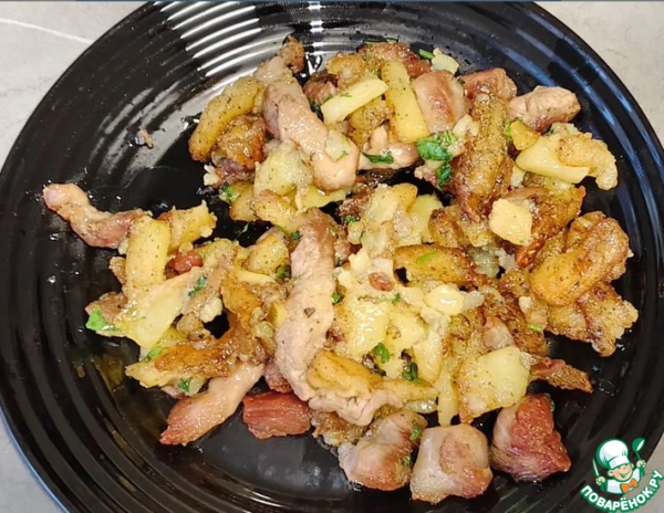 Жаренная картошка с мясом