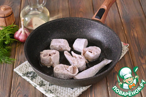 Жареный минтай с укропом и чесноком Жареный минтай с укропом и чесноком