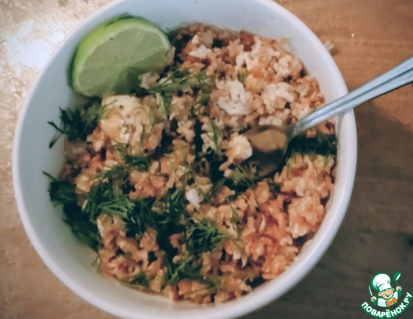 Жареный рис с крабом и яйцом Жареный рис с крабом и яйцом