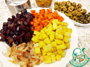 Жареный винегрет с оливками и каперсами