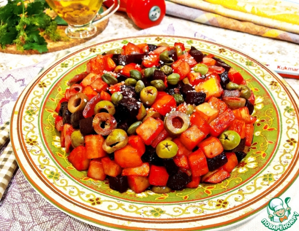 Жареный винегрет с оливками и каперсами