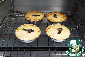 Жюльены из белых грибов Жюльены из белых грибов