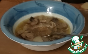 Зимний суп с грибами, картофелем, грюйером